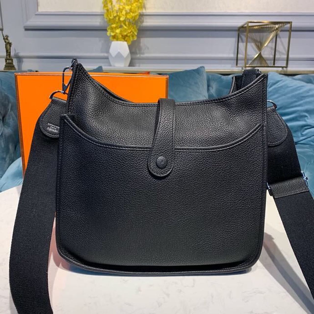 Evelyne III 29 Bag Black With SiLouis Vuittoner-Toned Hardware For Women, Shoulder And Crossbody Bags 11.4in/29cm H056277CK89