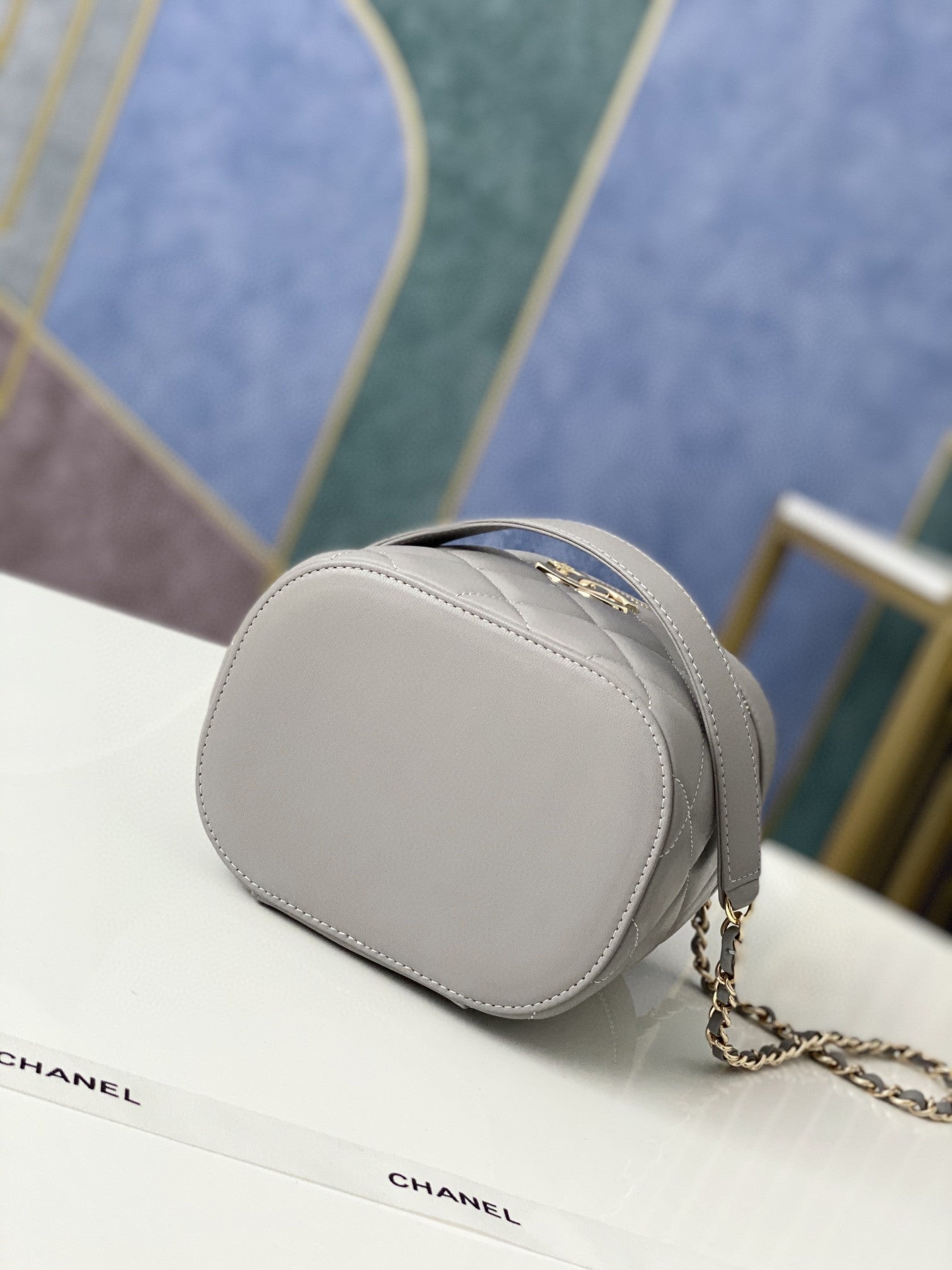 Chanelouis Vuittonanity Case Gold Hardware Grey For Women, Women’s Handbags, Shoulder Bags 9.4in/24cm 