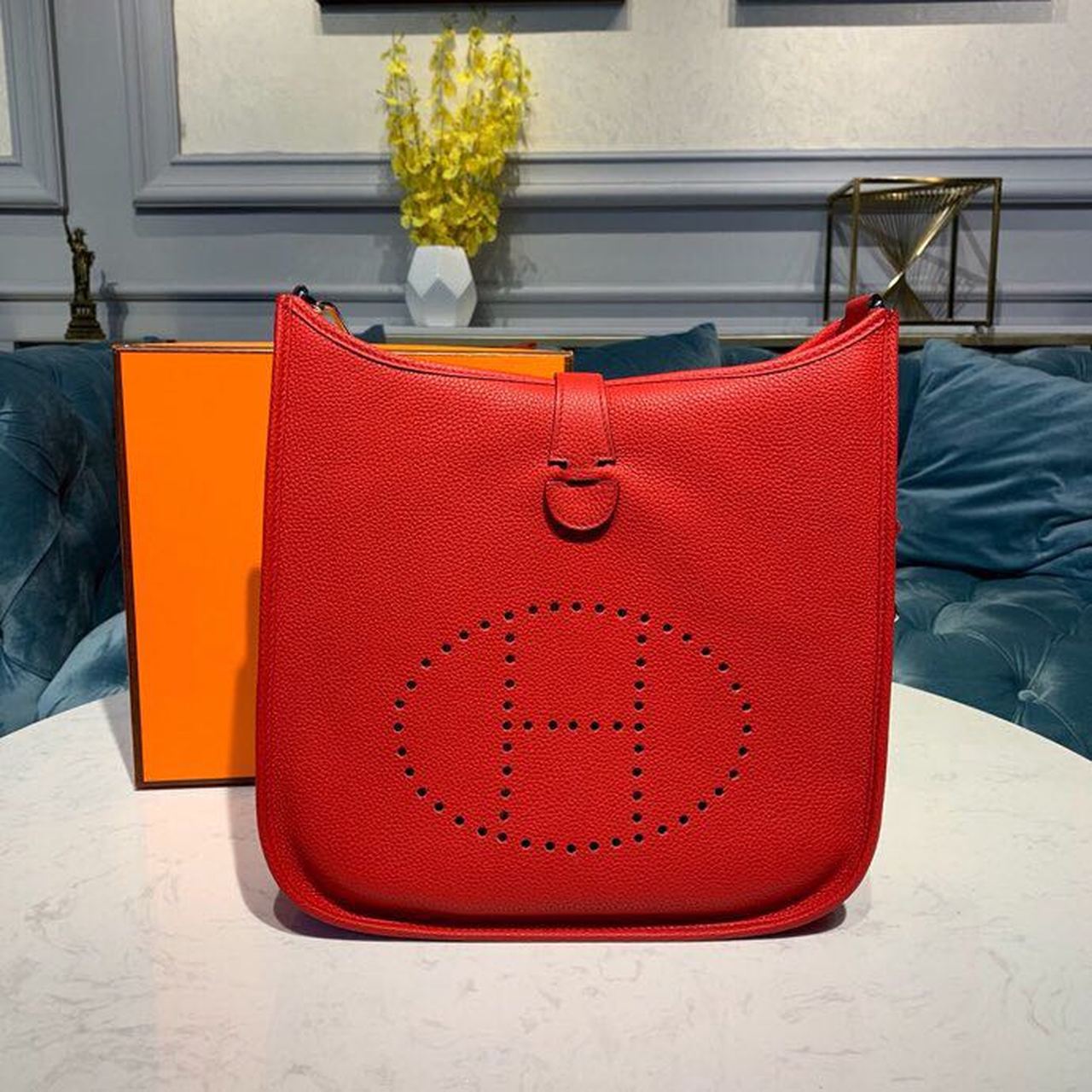 Evelyne III 29 Bag Red With SiLouis Vuittoner-Toned Hardware For Women, Shoulder And Crossbody Bags 11.4in/29cm