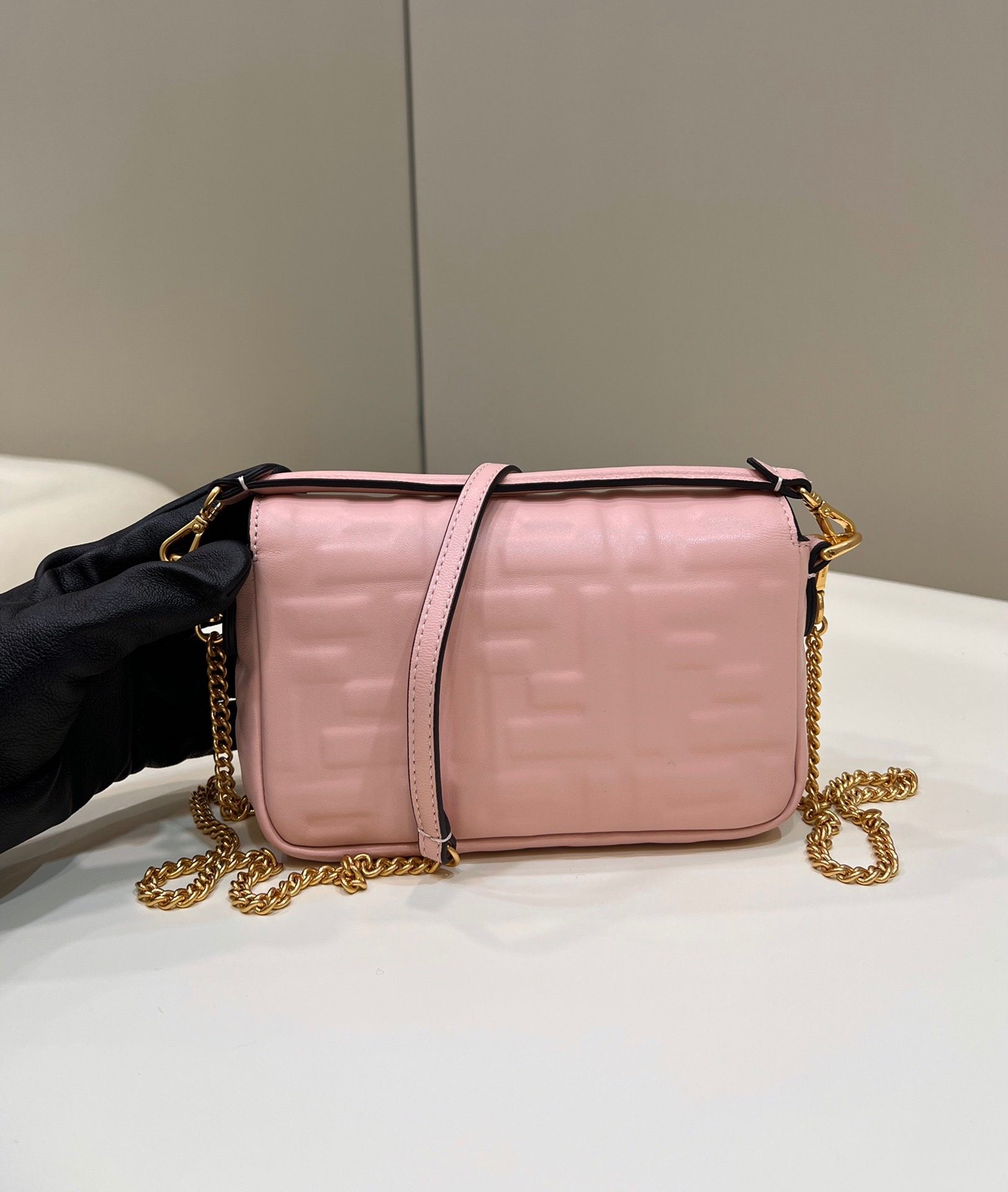 Baguette Pink For Women, Women’s Handbags, Shoulder And Crossbody Bags 7.5in/19cm FF 8BS017