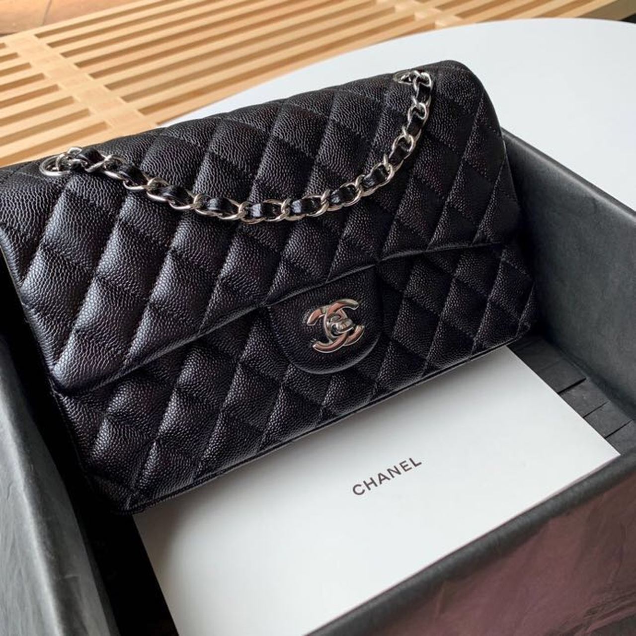 Chanel Classic Handbag SiLouis Vuittoner Hardware Black For Women, Women’s Bags, Shoulder And Crossbody Bags 10.2in/26cm A01112