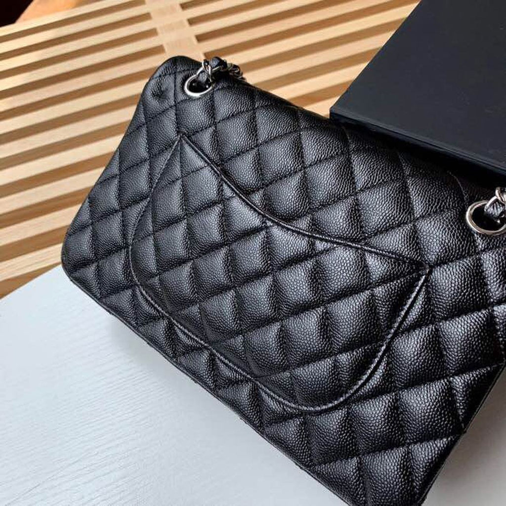 Chanel Classic Handbag SiLouis Vuittoner Hardware BlackÃ‚Â For Women Bags, Shoulder And Crossbody Bags 10.2in/26cm A01112