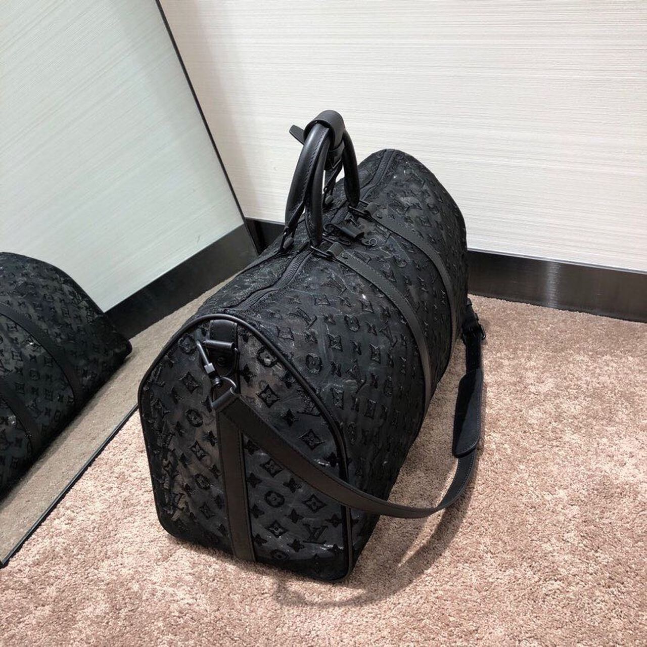 Louis Vuitton Keepall Bandouliere 50 Monogram Black By Virgil Abloh For Women, WoBags, Shoulder And Crossbody Bags 19.7in/50cm Louis Vuitton M53971