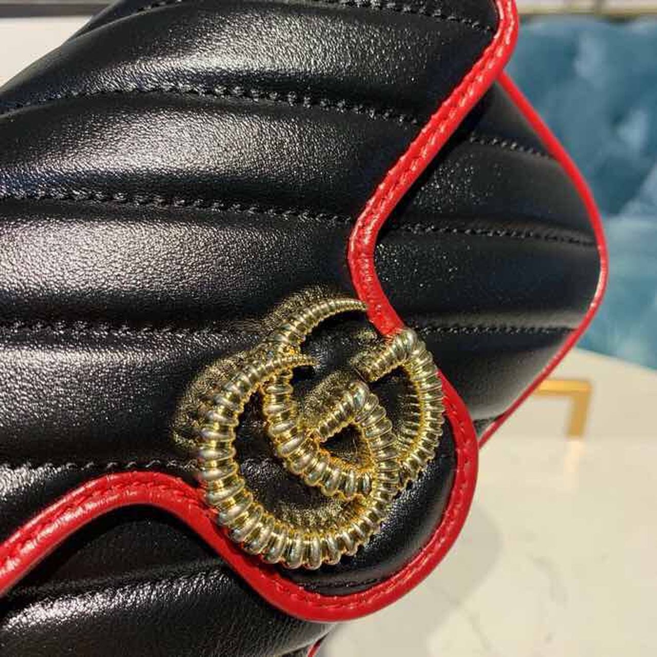 Marmont GLAMIagonal Matelass Shoulder Bag Black Red For Women 10in/26cm 443497