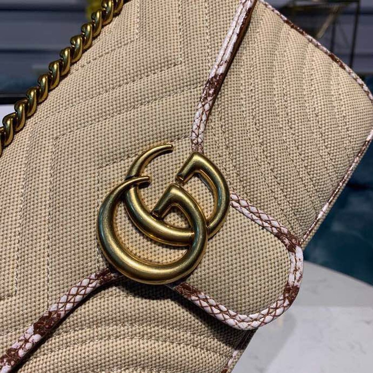 Gucci Marmont Rafa Straw Shoulder Bag Cream/Brown/Beige Gucci Chevron Matelassé Rafa Effect Fabric For Women 10in/26cm Gucci  ‎443497