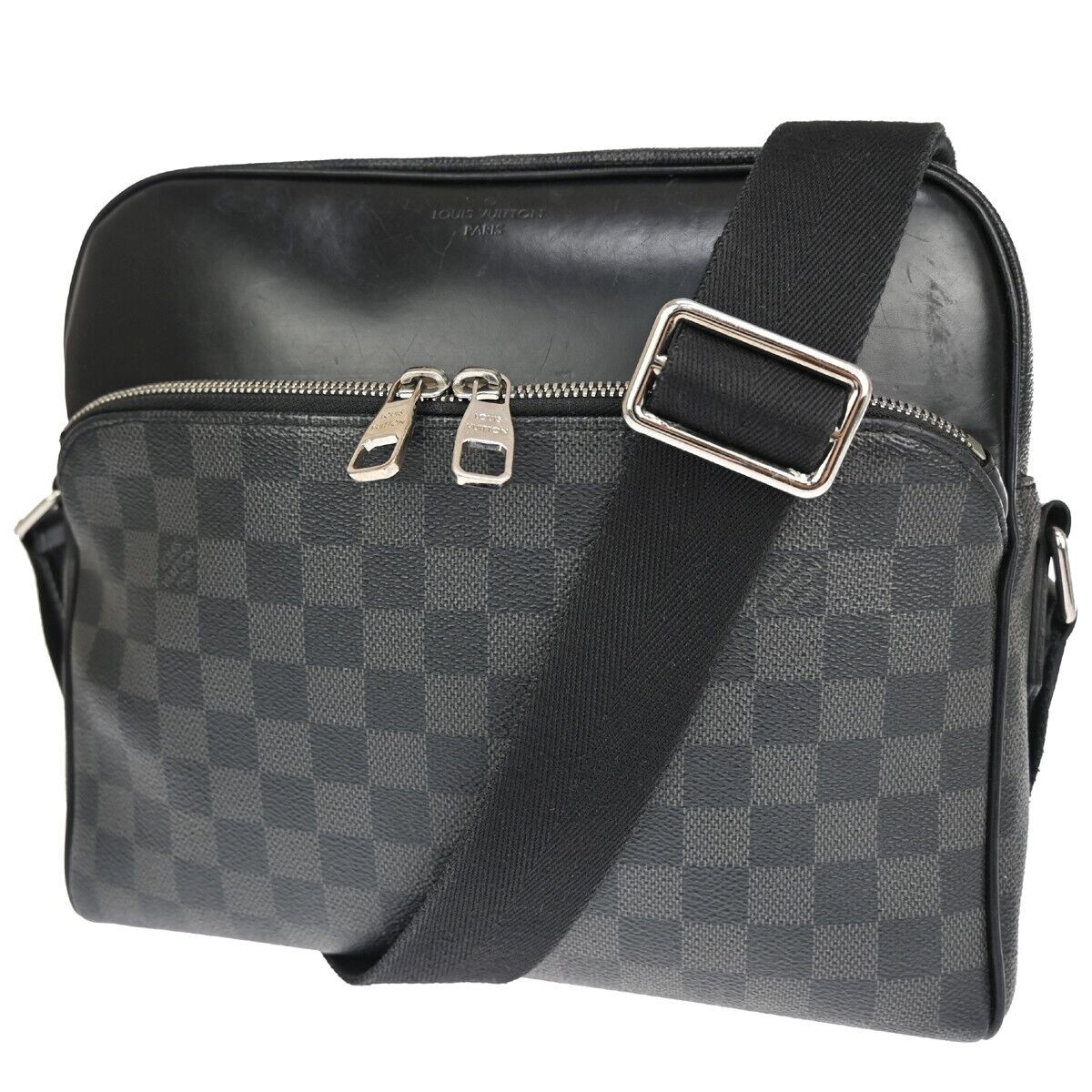 LOUIS VUITTON Reporter Dayton Shoulder Bag