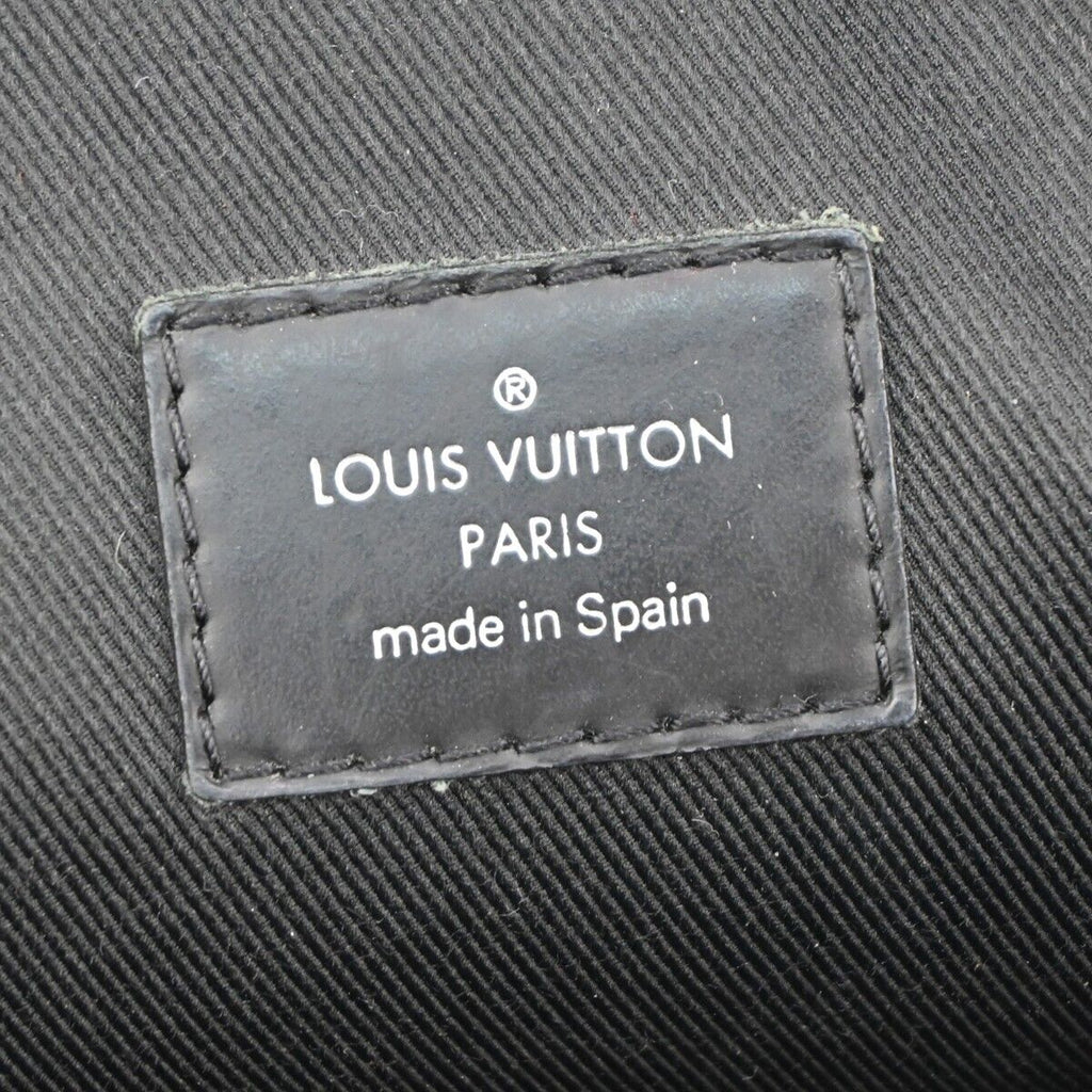 LOUIS VUITTON Reporter Dayton Shoulder Bag