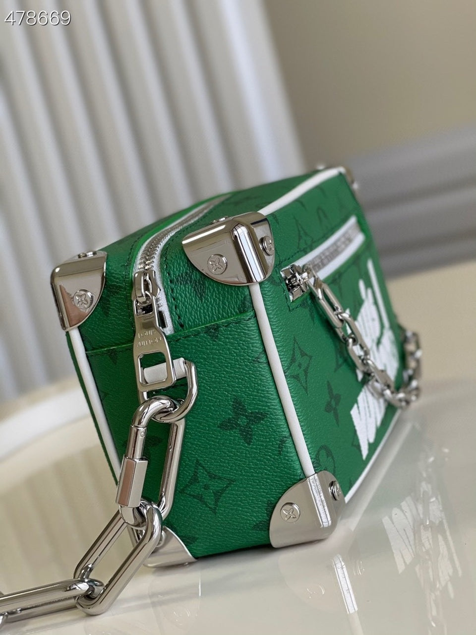 Louis Vuitton Mini Soft Trunk Vintage Monogram Canvas Green By Virgil Abloh For Fall-Winter, Handbags, Shoulder And Crossbody Bags 7.3in/18.5cm Louis Vuitton M80816