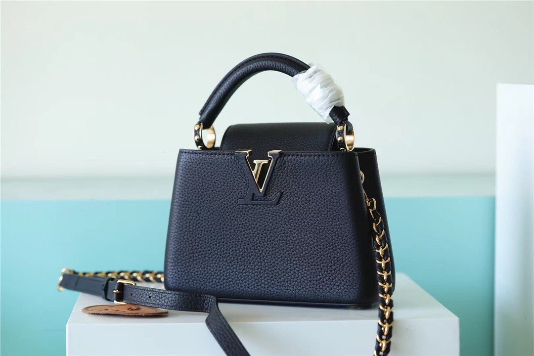 Louis Vuitton Capucines Mini Taurillon Black For Women,  Shoulder And Crossbody Bags 21cm/8.3in Louis Vuitton
