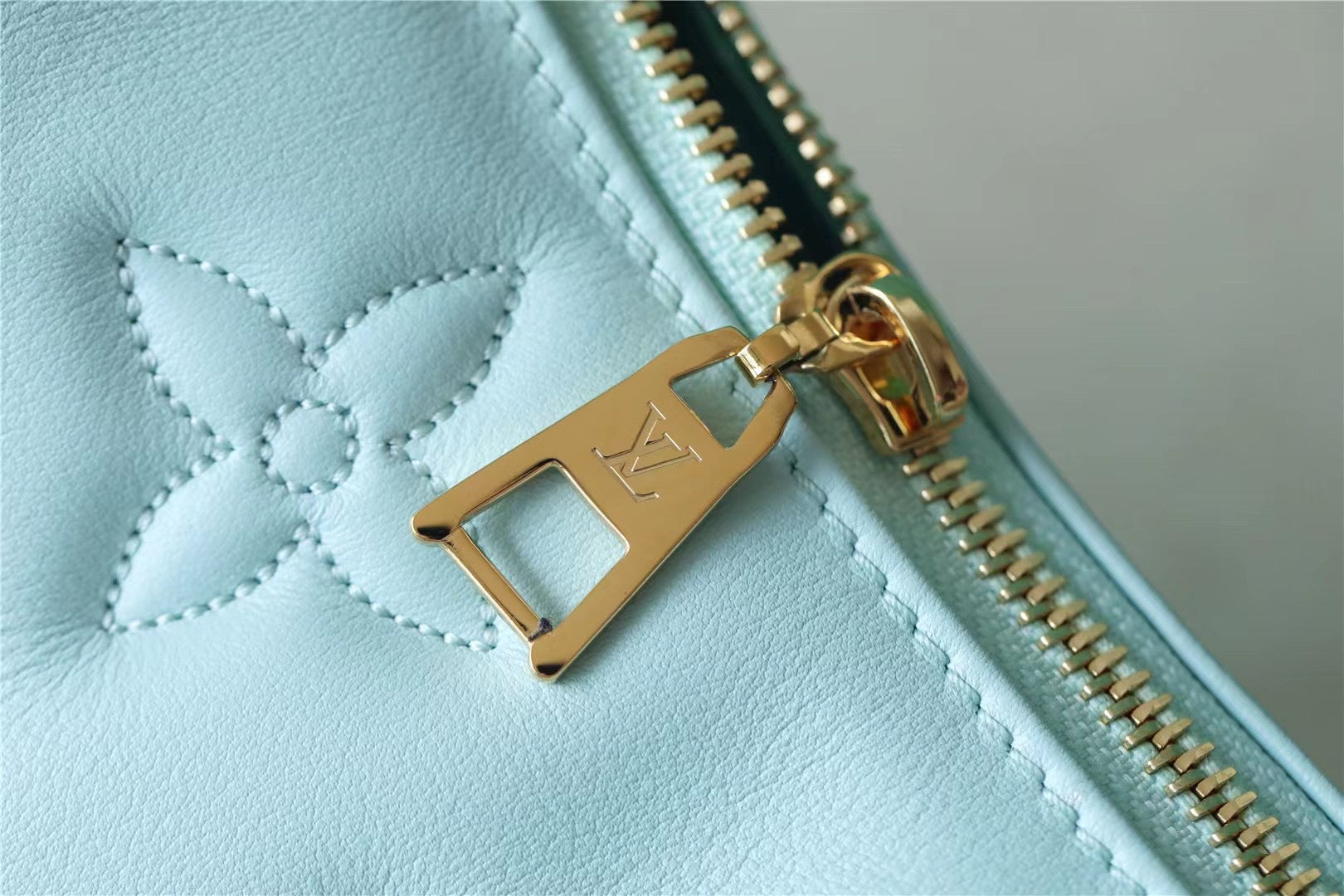 Louis Vuitton Over The Moon Monogram Vert D’Eau Green For Women,  Shoulder and Crossbody Bags 10.8in/27.5cm Louis Vuitton M20857