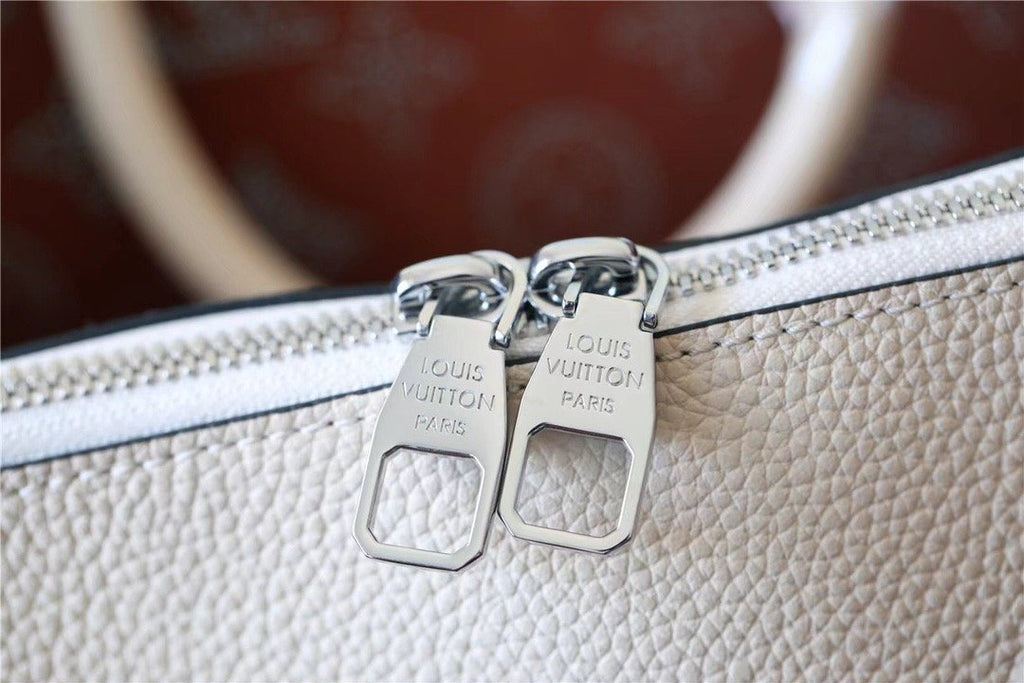 Louis Vuitton Bella Tote Mahina Creme Beige For Women,  Shoulder And Crossbody Bags 12.6in/32cm Louis Vuitton M59203