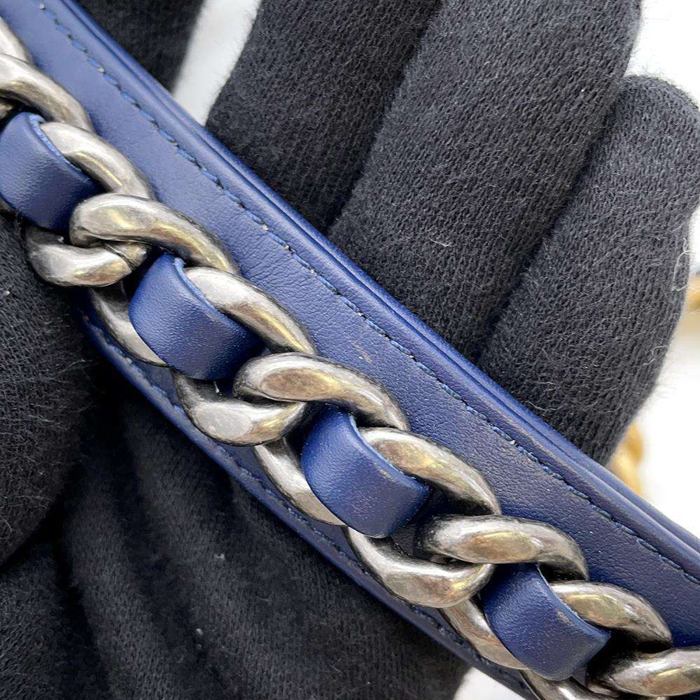 CHANEL CHANEL19 ChainShoulder Bag Blue/WhiteAS1160 Tweed