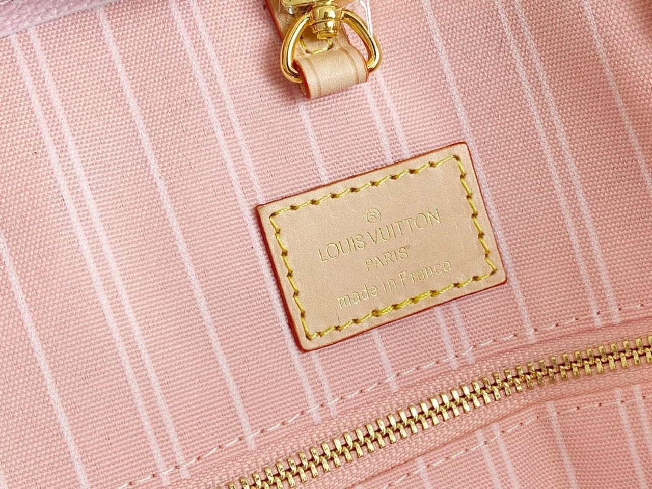 Louis Vuitton OnTheGo GM Monogram Giant Canvas Light Pink For Women,  Tote Bags 16.1in/41cm Louis Vuitton M57641
