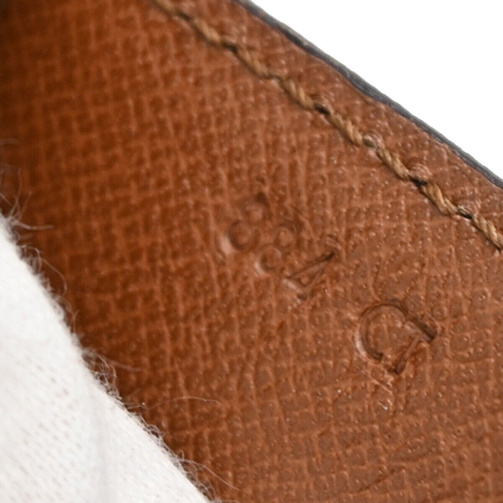 LOUIS VUITTON Porte Documents Shoulder Bag