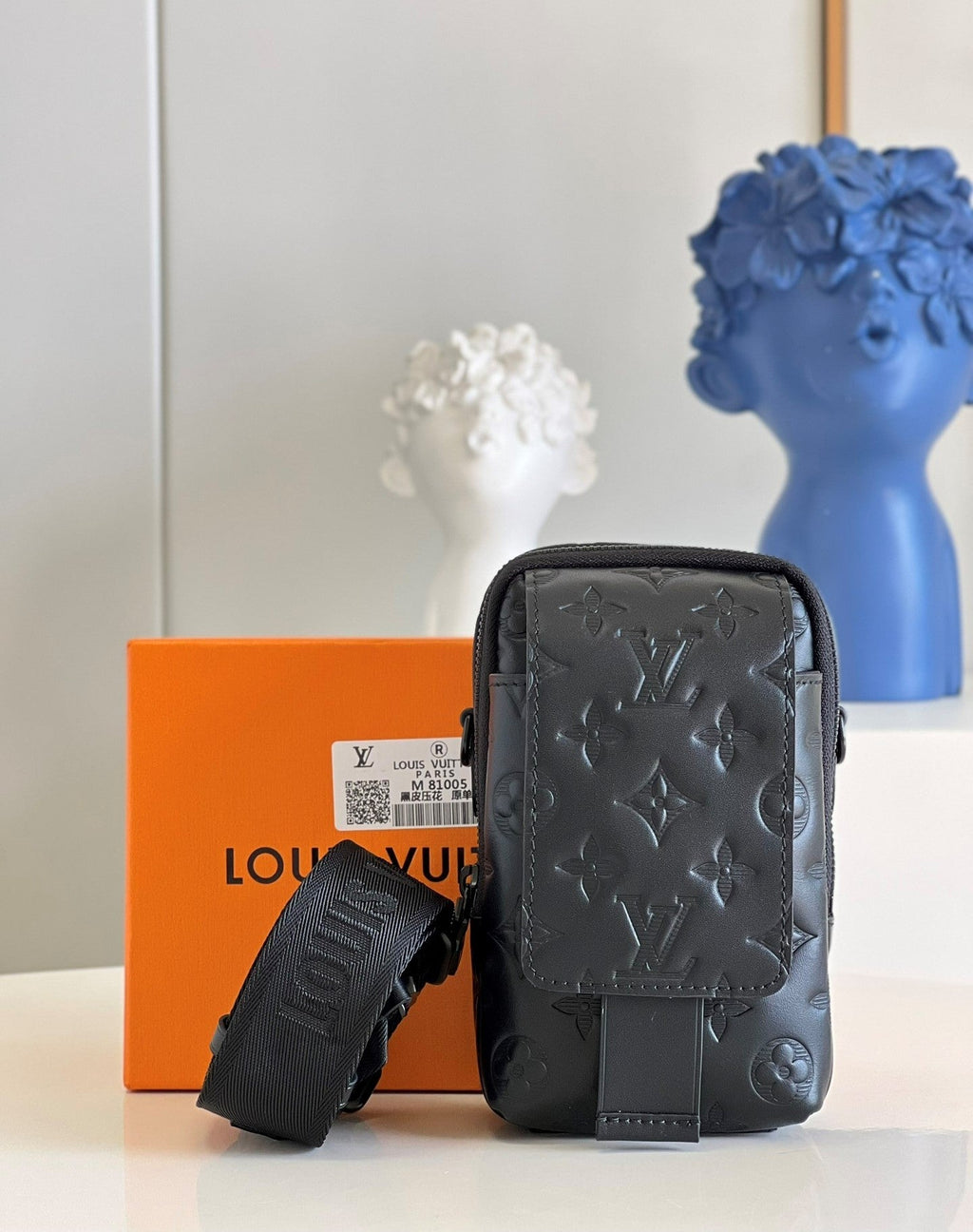 Louis Vuitton GlamIap Double Phone Pouch Monogram Black For Men, Bags, Crossbody Bags 7.1in/18cm Louis Vuitton M81005