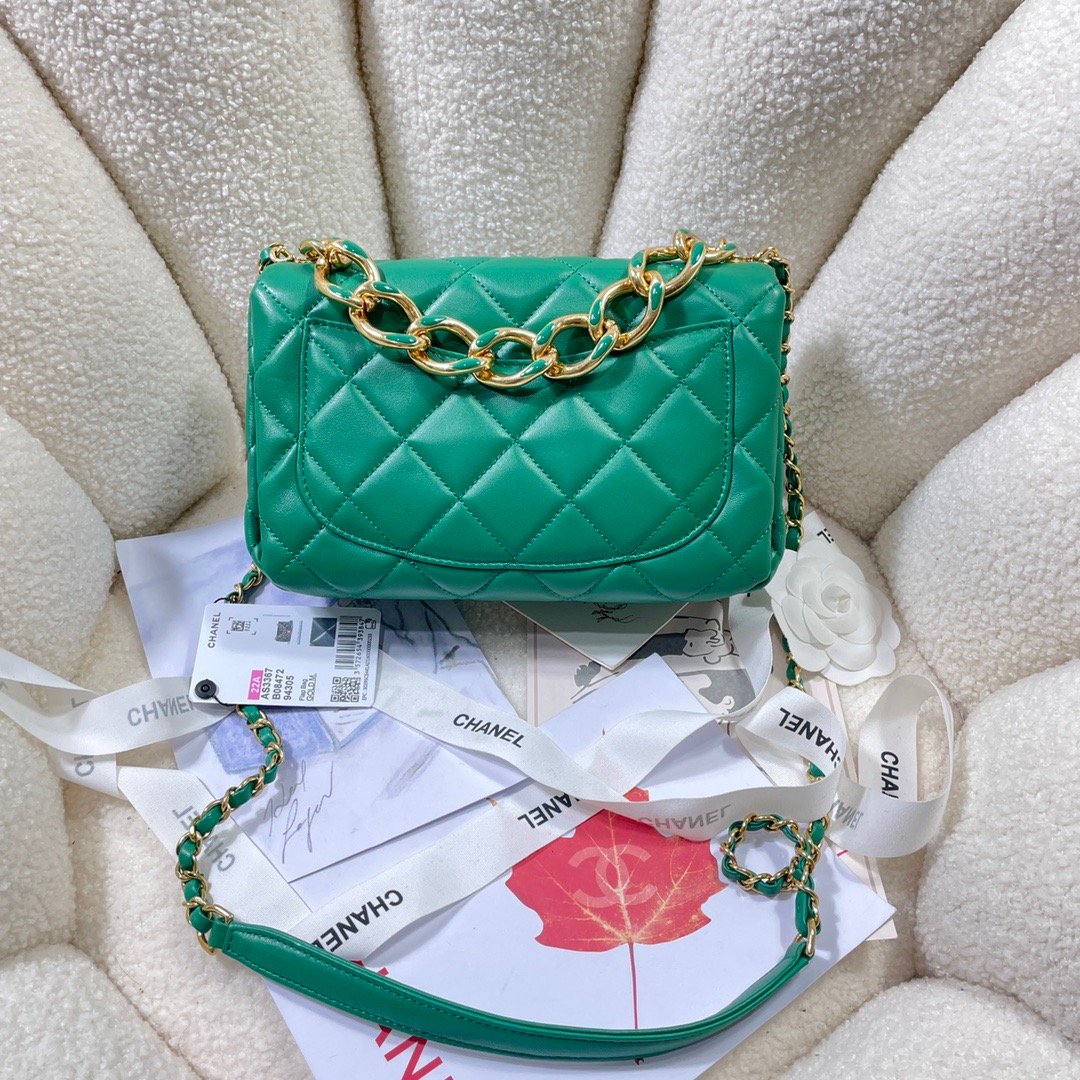 ChanelLarge GlamIap Bag Gold Hardware Green For Women Handbags, Shoulder Bags 9.1in/23cm AS3367