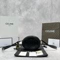 Crossbody Oval Purse Cuir Triomphe Black For Women 6in/16cm 10I703DPQ.38NO