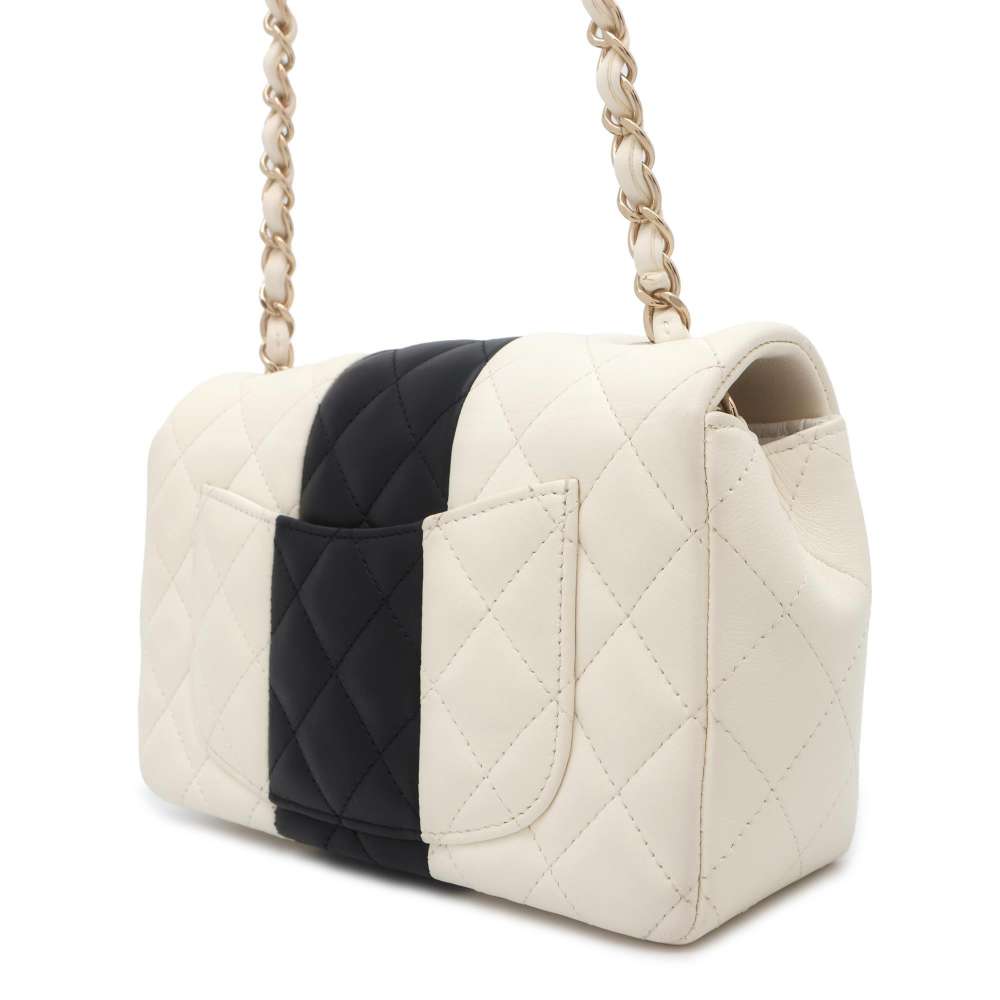CHANEL Mini Matelasse ChainShoulder Bag Black/WhiteA69900 Lambskin Size 20