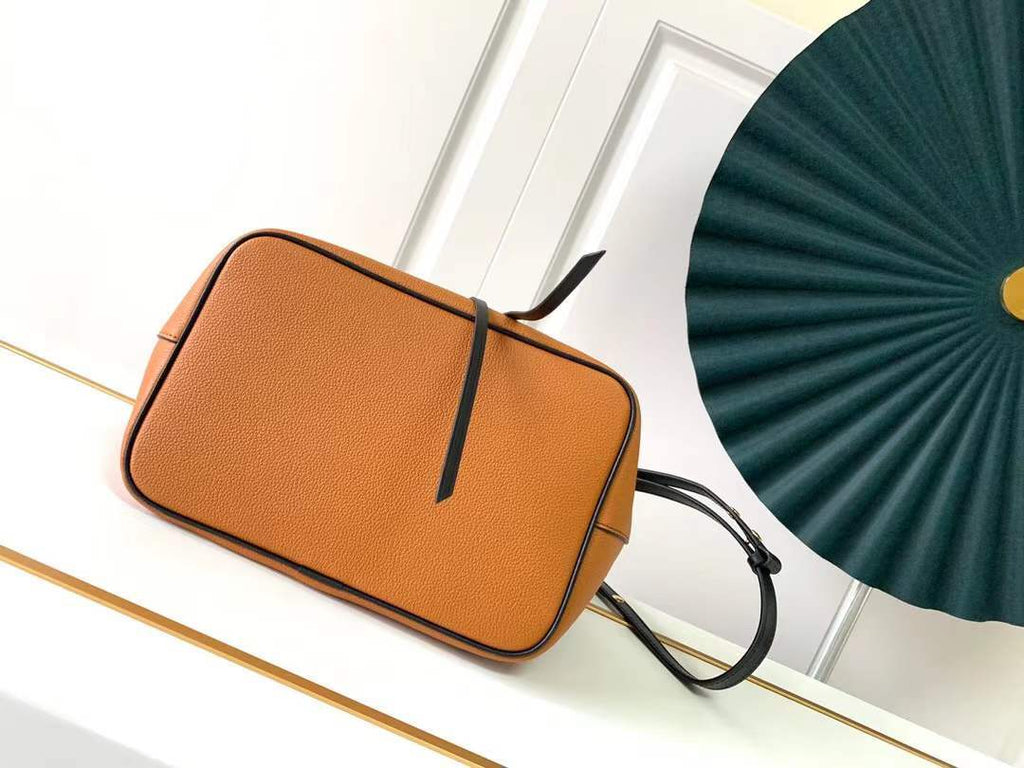 Louis Vuitton Louis Vuitton Crafty Neonoe MM Bucket Bag Caramel For Women, Women’s Handbags, Shoulder Bags 10.2in/26cm Louis Vuitton M56888
