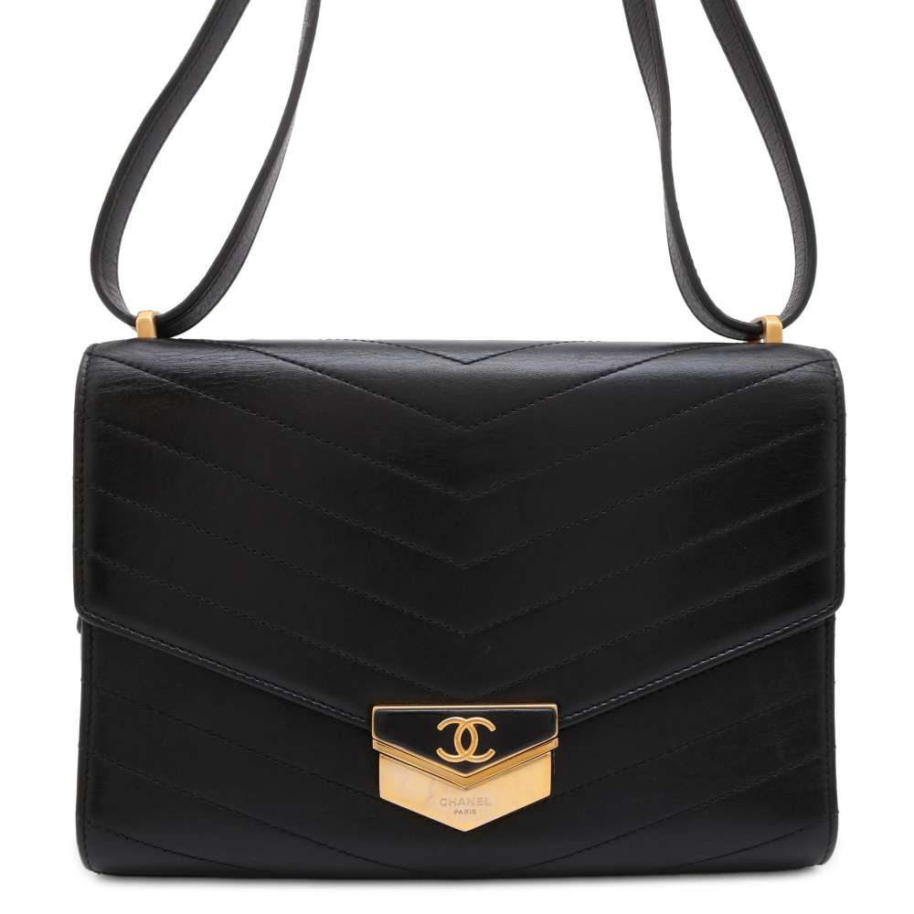 CHANEL V Stitch ChainShoulder BlackA57491 Leather
