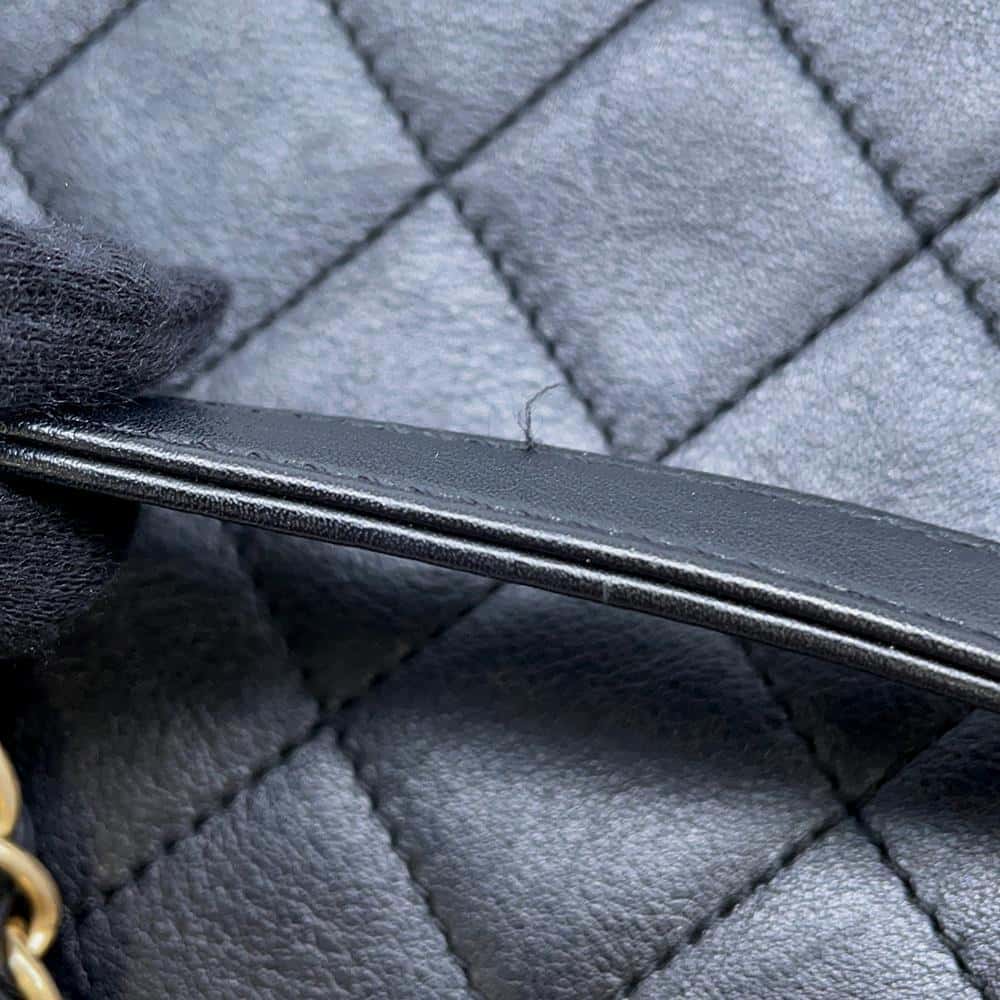 CHANEL Logo ChainShoulder Bag BlackAS4190 Lambskin
