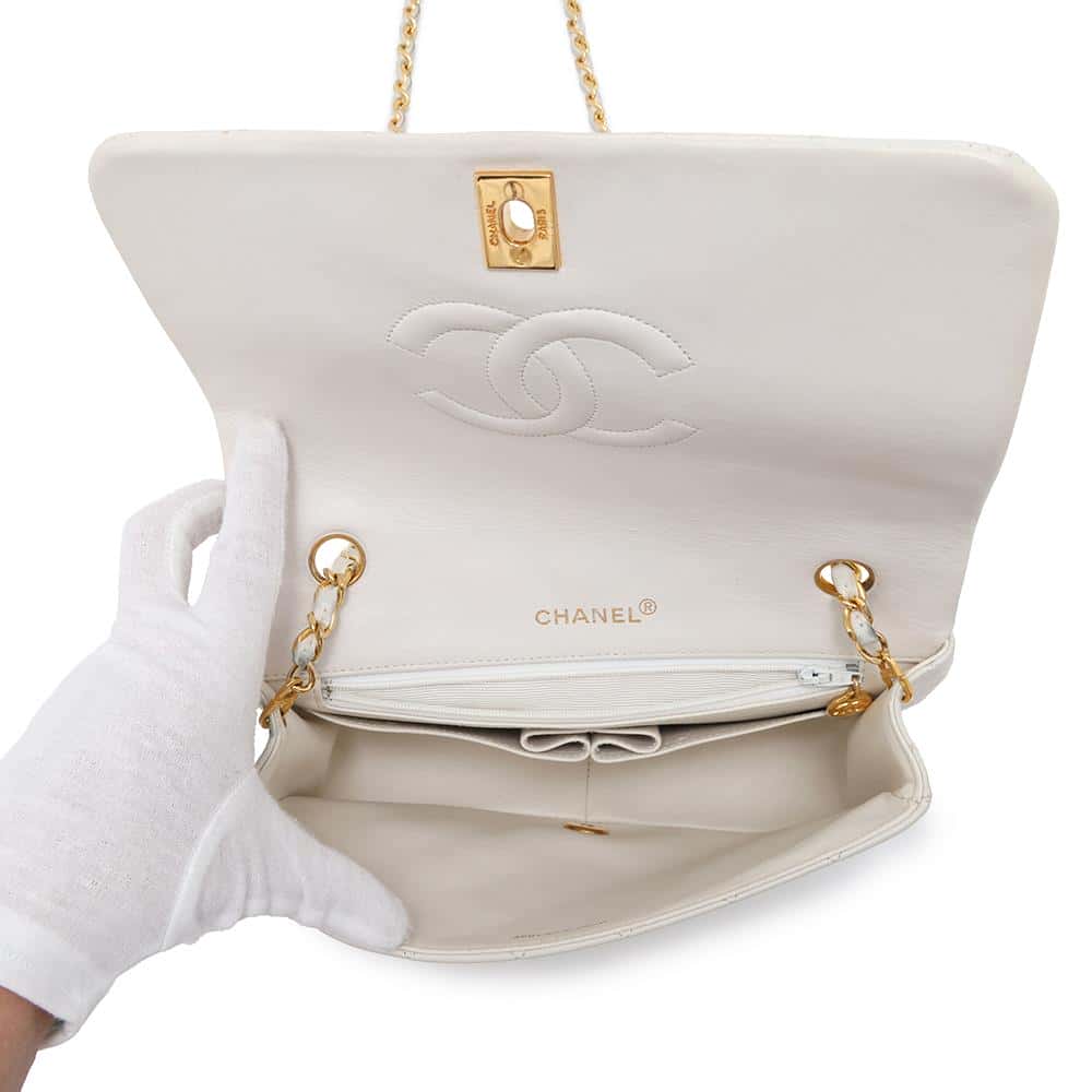 CHANEL Matelasse ChainShoulder Bag White Lambskin