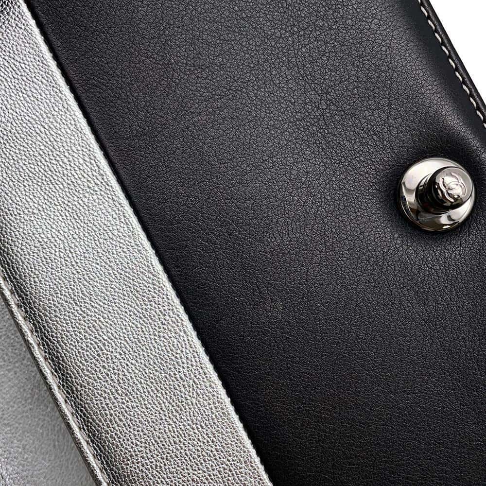 CHANEL Boy Chanel ChainShoulder Bag Black/SiLouis Vuittoner Leather