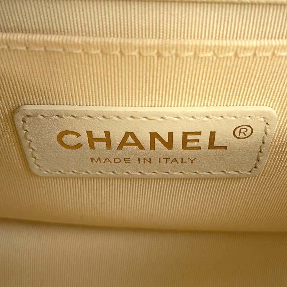CHANEL Boy Chanel ChainShoulder Bag IvoryA67085 Caviar Leather Size 20