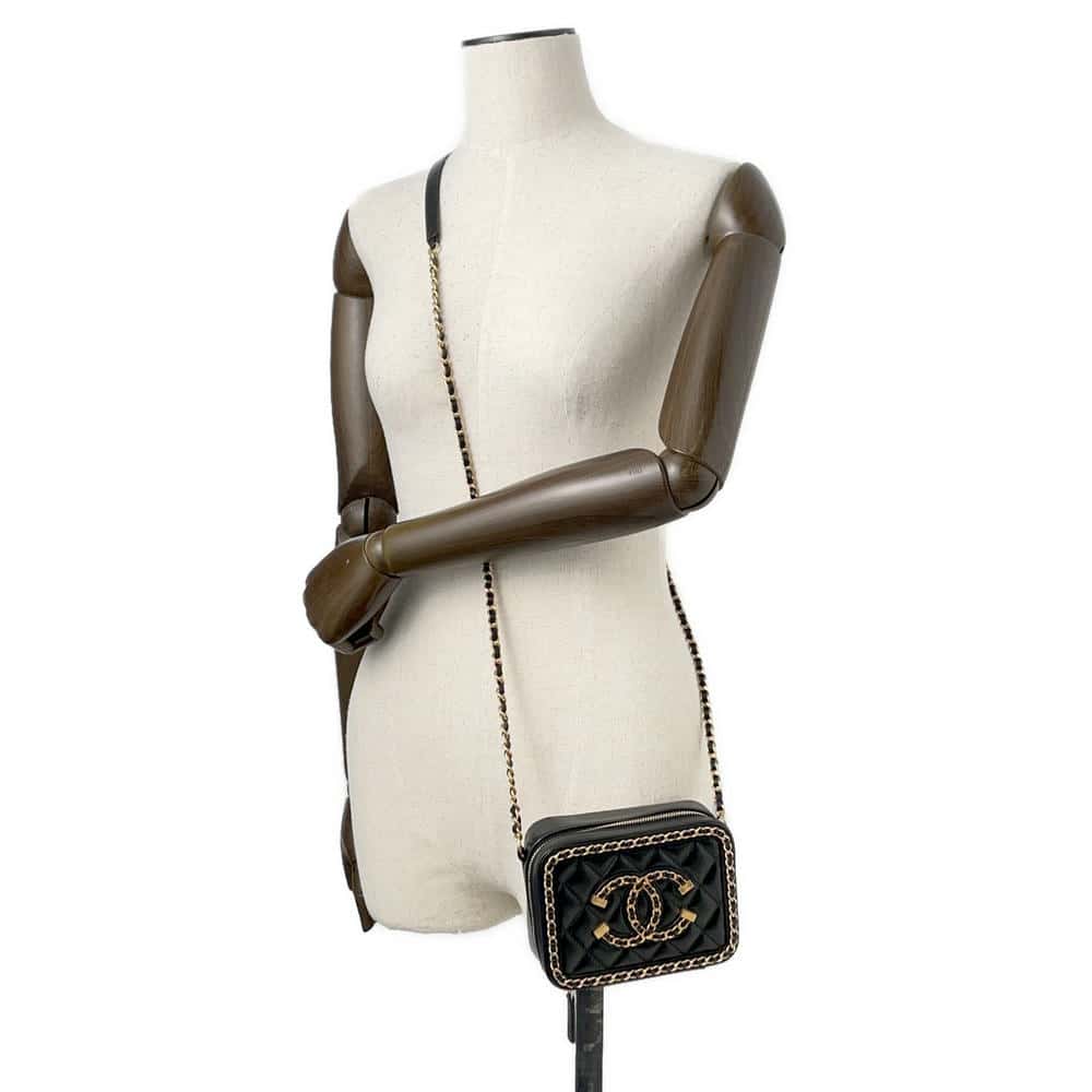 CHANEL CCFiligree Mini ChainShoulder BlackA84452 Lambskin