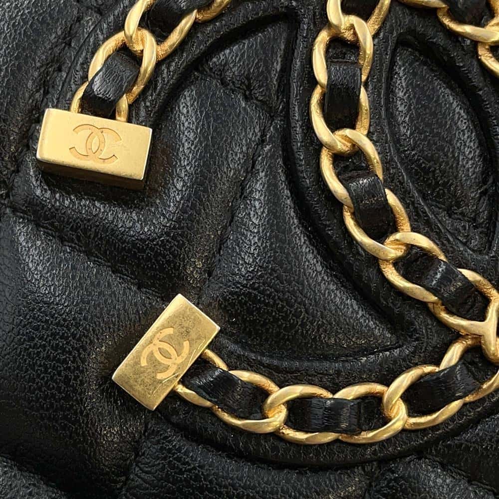 CHANEL CCFiligree Mini ChainShoulder BlackA84452 Lambskin
