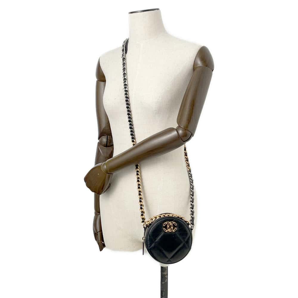 CHANEL 19 Round 2wayShoulder BlackAP0945 Lambskin