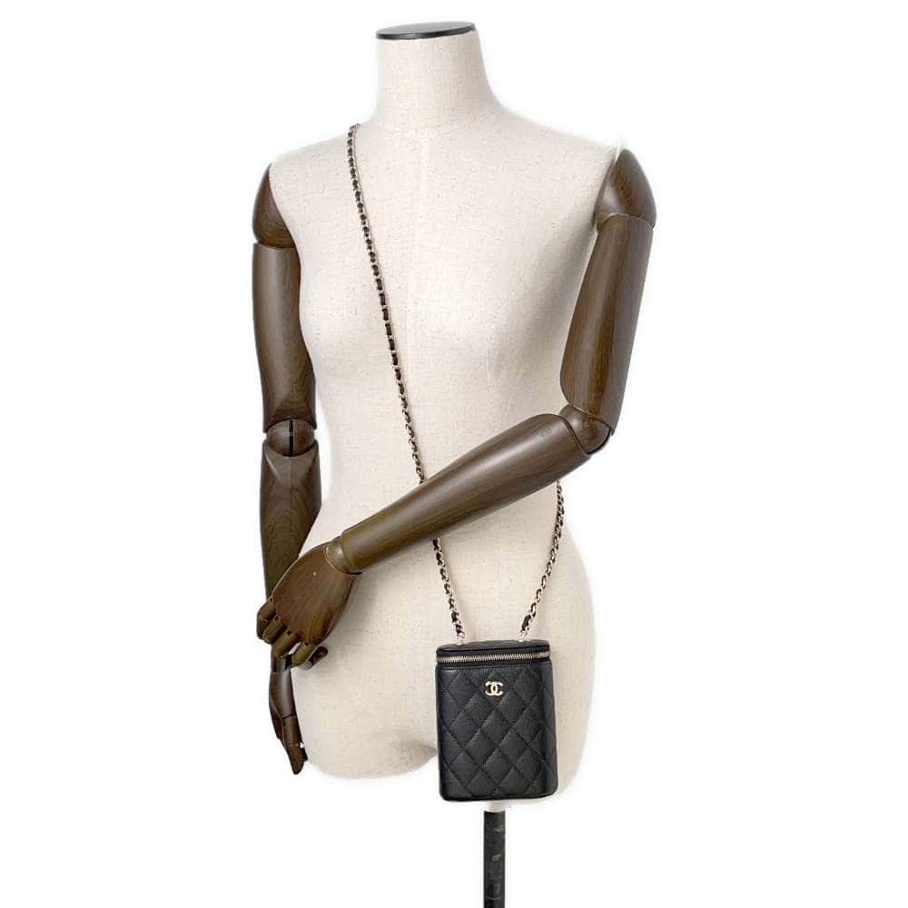 CHANEL Matelasse Small Vanity ChainShoulder Bag BlackAP1466 Caviar Leather