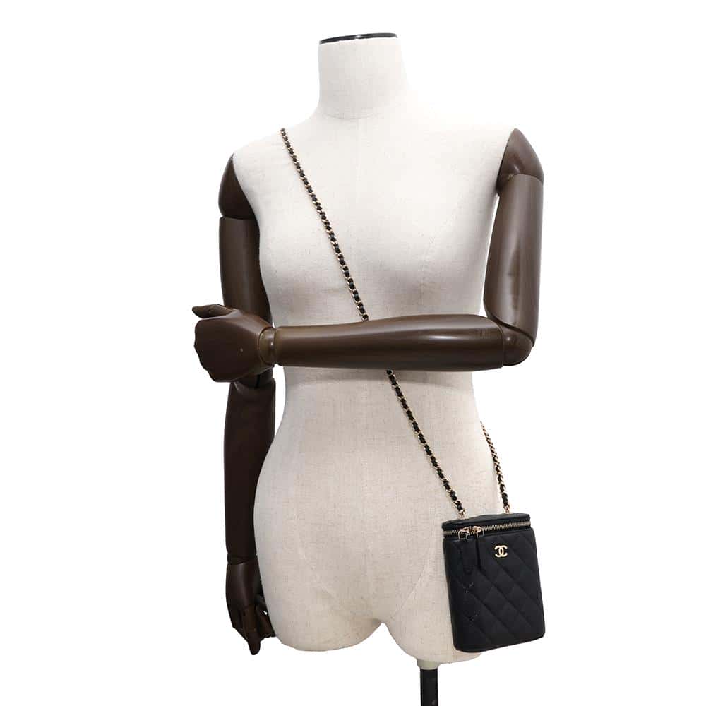 CHANEL Mini Vanity Matelasse Chain Shoulder Bag BlackAP1466 Caviar Leather