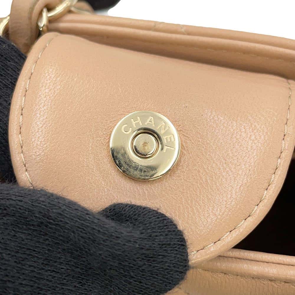 CHANEL Matelasse Chain Bucket Shoulder Bag BeigeAS3176 Lambskin