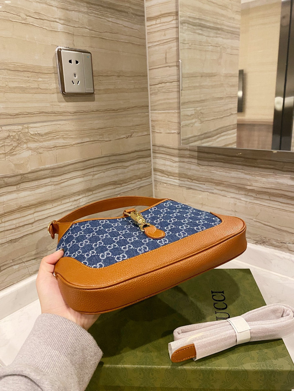 LB - New 1:1 rep  Bags Gucci 220