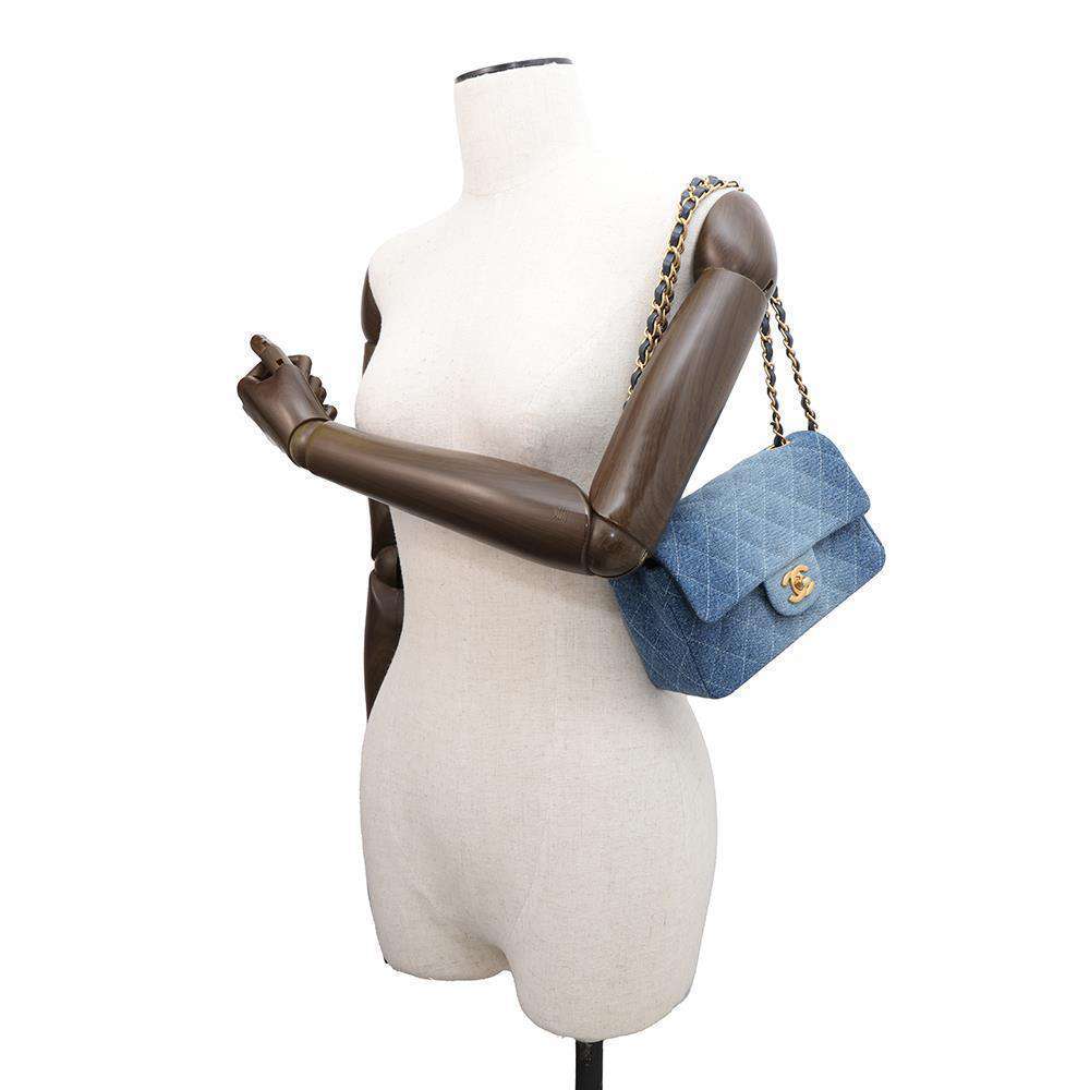 CHANEL Mini Matelasse ChainShoulder Bag BlueA69900 Denim Size 20