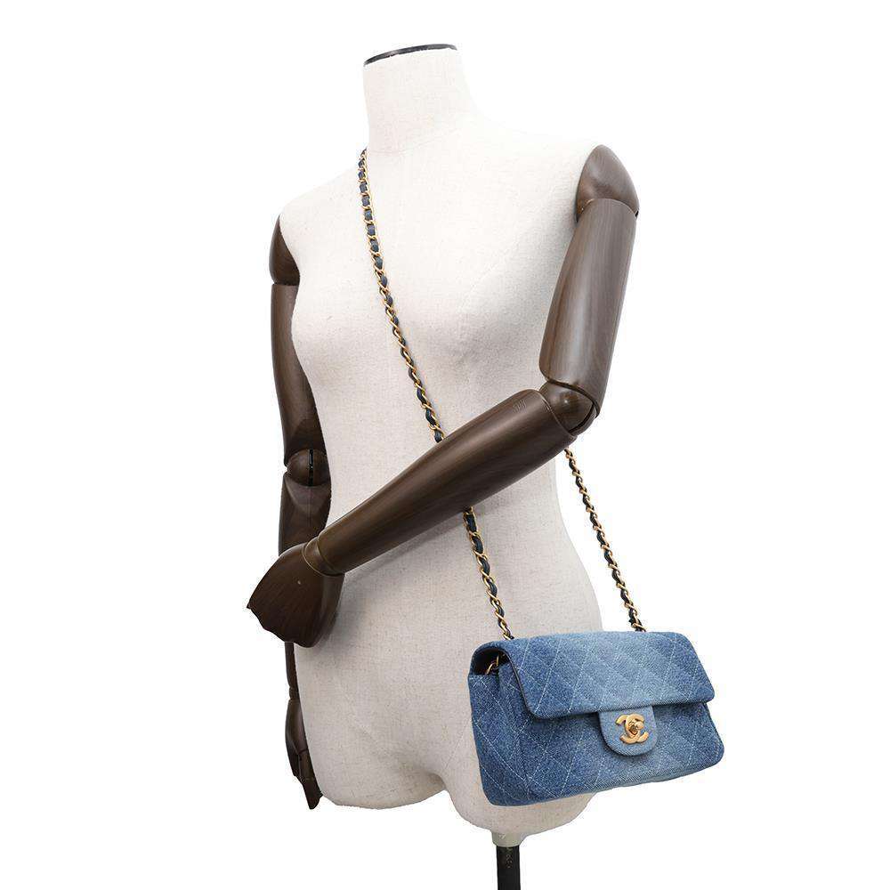 CHANEL Mini Matelasse ChainShoulder Bag BlueA69900 Denim Size 20