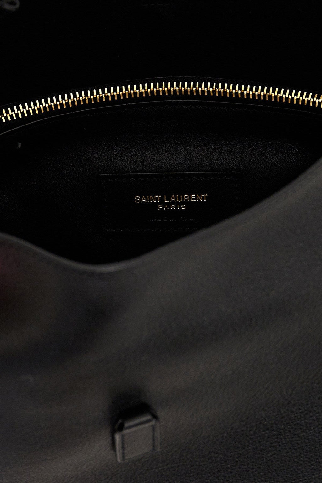Saint Laurent Women 'Le 5 ÃƒÆ’Ã¢â€šÂ¬ 7 Soft' Shoulder Bag