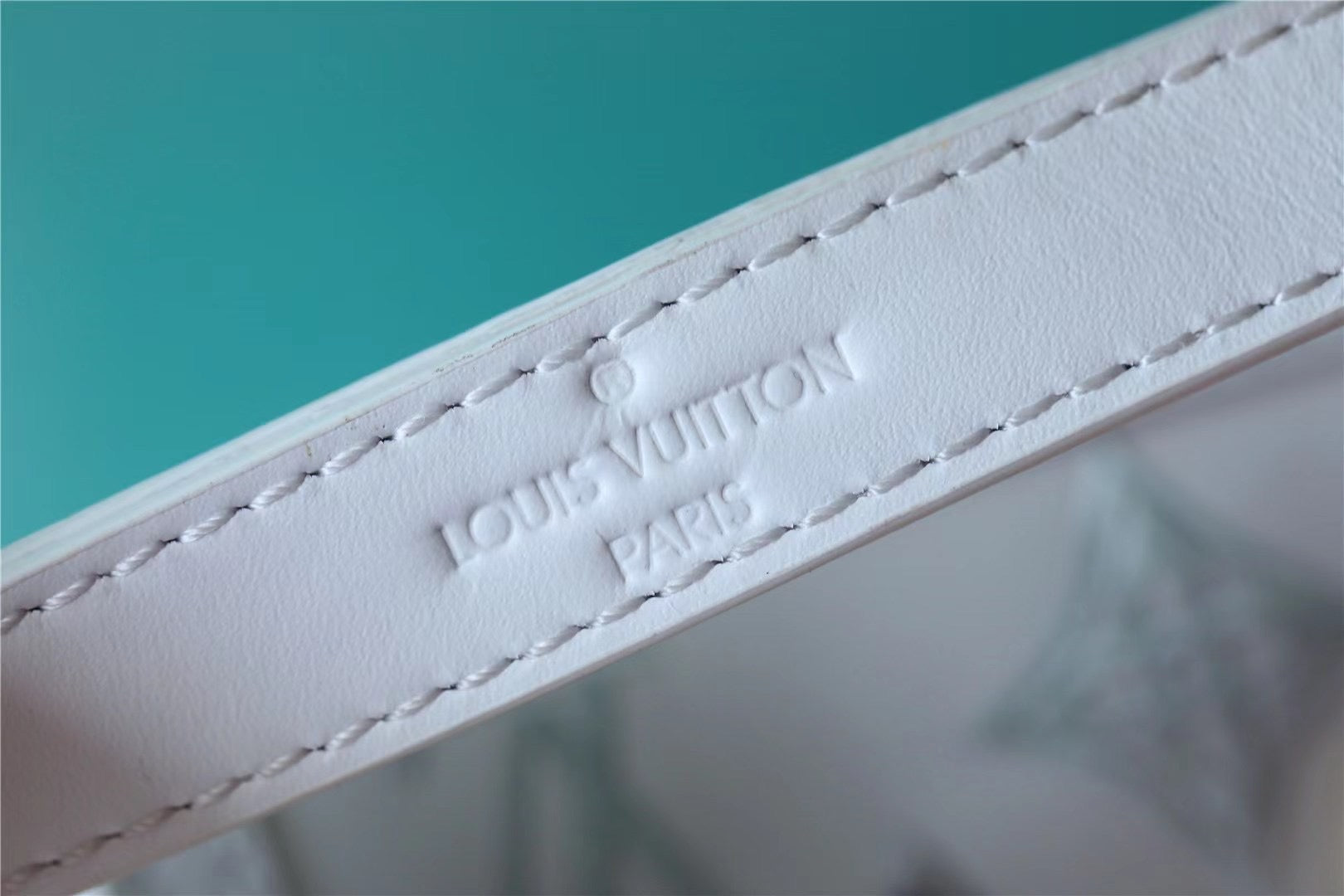 Louis Vuitton Dauphine East West Monogram White For Women,  Shoulder and Crossbody Bags 9.6in/24.5cm Louis Vuitton M20739