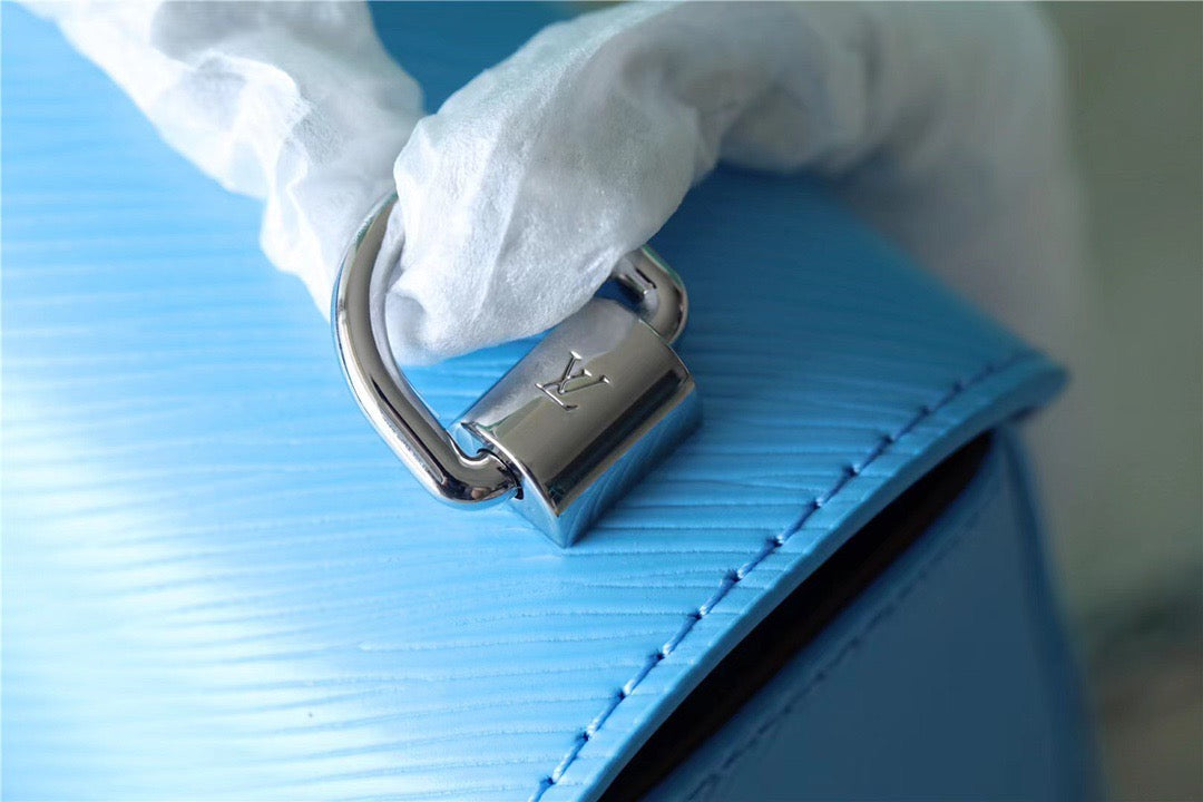 Louis Vuitton Twist MM Epi Blue For Women,  Shoulder And Crossbody Bags 9.1in/23cm Louis Vuitton