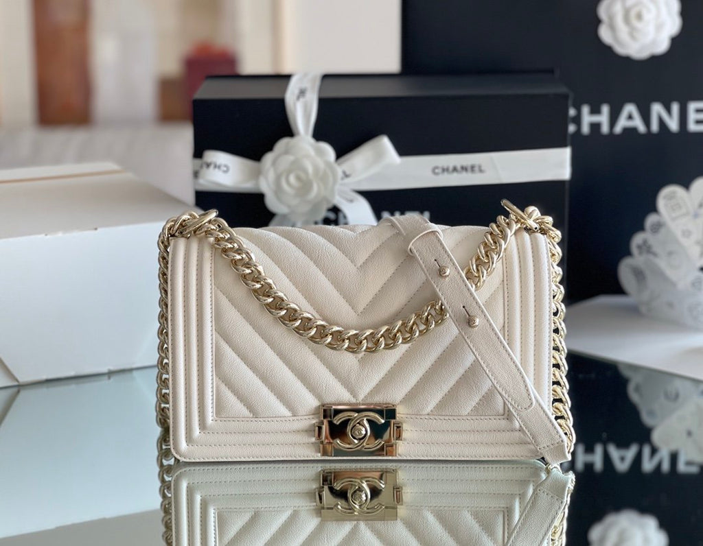 ChanelMeGLAMIum Classic GlamIap Bag 25cm White For Women A67086