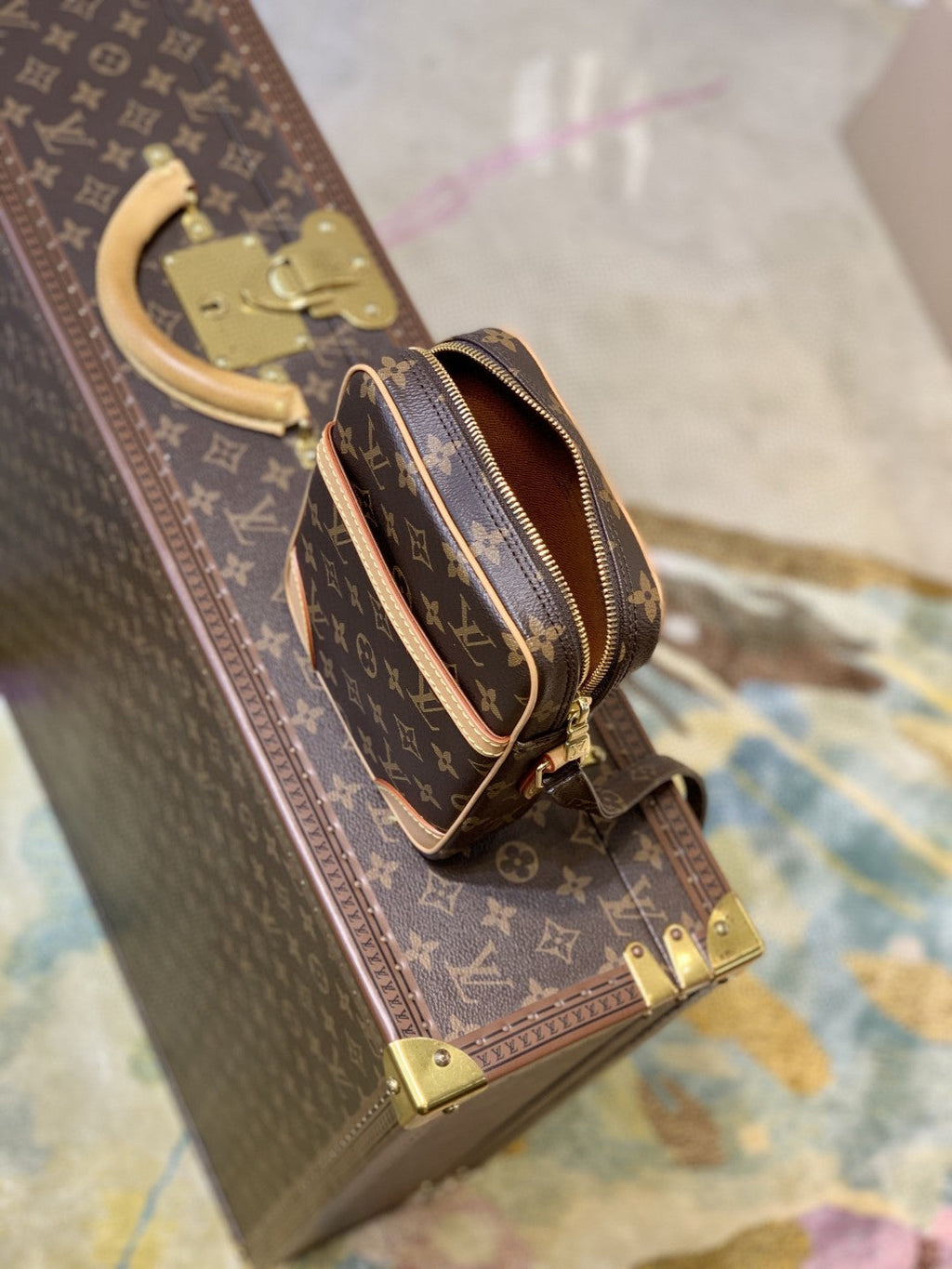 Louis Vuitton Danube Monogram Canvas For Women, WomenÃƒÂ¢Ã¢â€šÂ¬Ã¢â€žÂ¢s Bags, Shoulder Bags 8.3in/21cm Louis Vuitton M45266