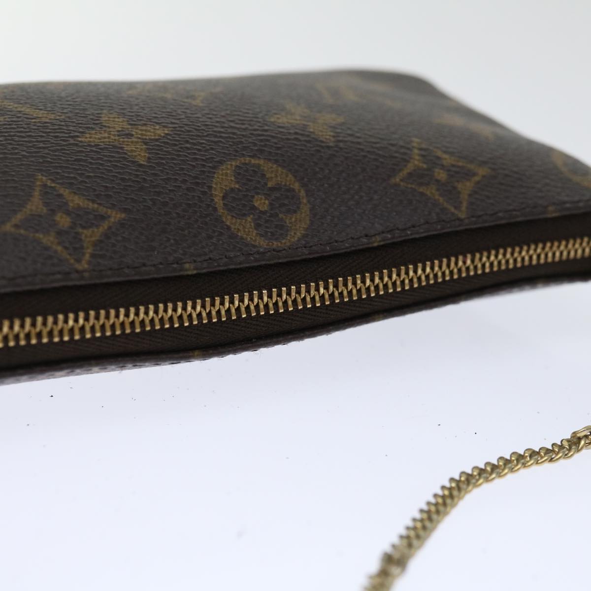 Louis Vuitton Pochette Accessoires  Canvas Clutch Bag