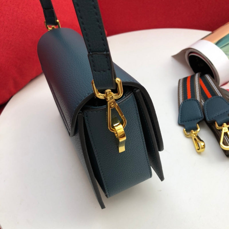Barnes-Bags - Prada Bags - 925