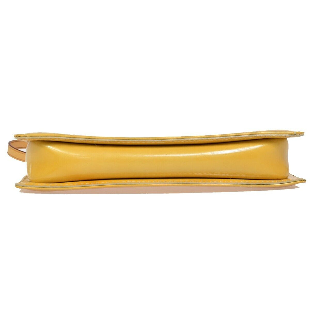 Louis Vuitton Lexington   Leather Clutch Bag