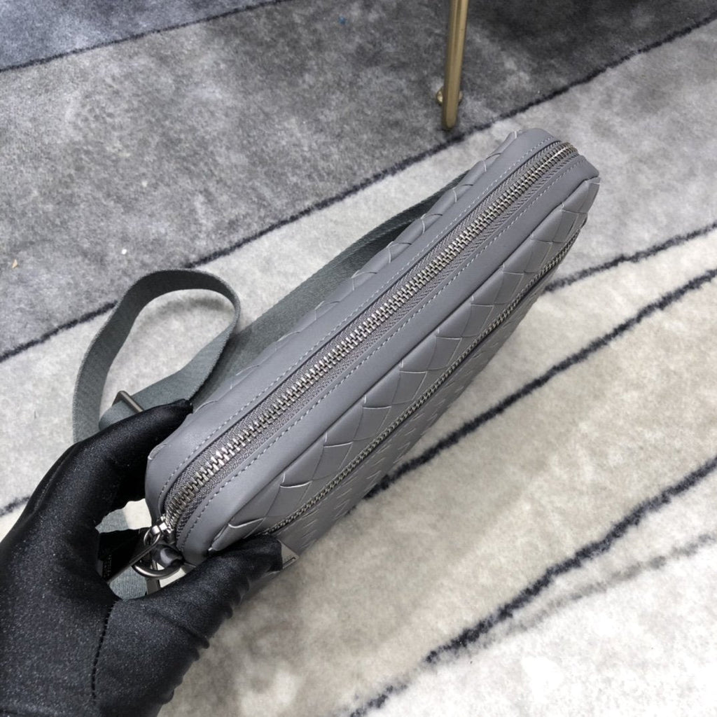 GLAMI Classic Intrecciato Gray, For Women, WomenÃ¢â‚¬â„¢s Bags 9.6in/24.5cm