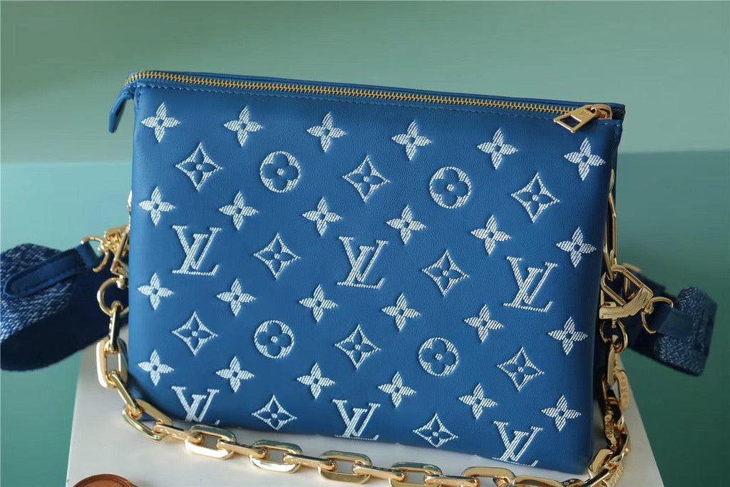 Louis Vuitton Coussin PM Puffy Navy Blue For Women,  Shoulder And Crossbody Bags 10.2n/26cm Louis Vuitton M59392