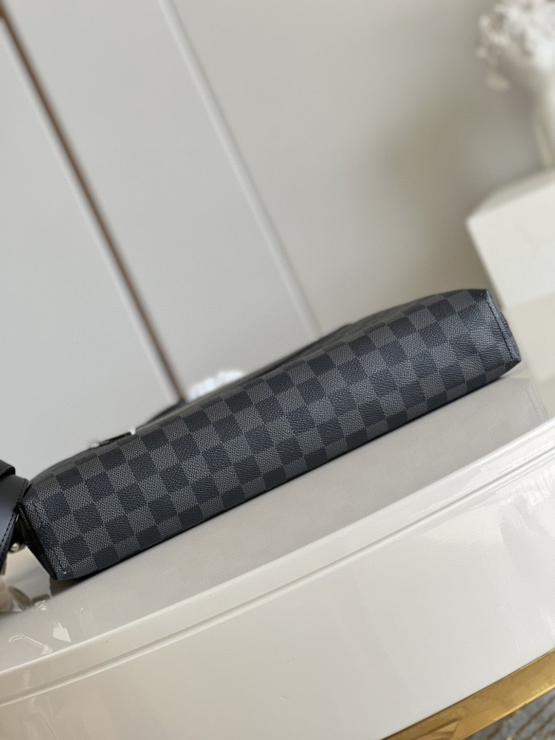 Louis Vuitton Porte Documents Jour Business Bag Damier Graphite For Men, Bags, Shoulder And Crossbody Bags 14.6in/37cm Louis Vuitton N48260