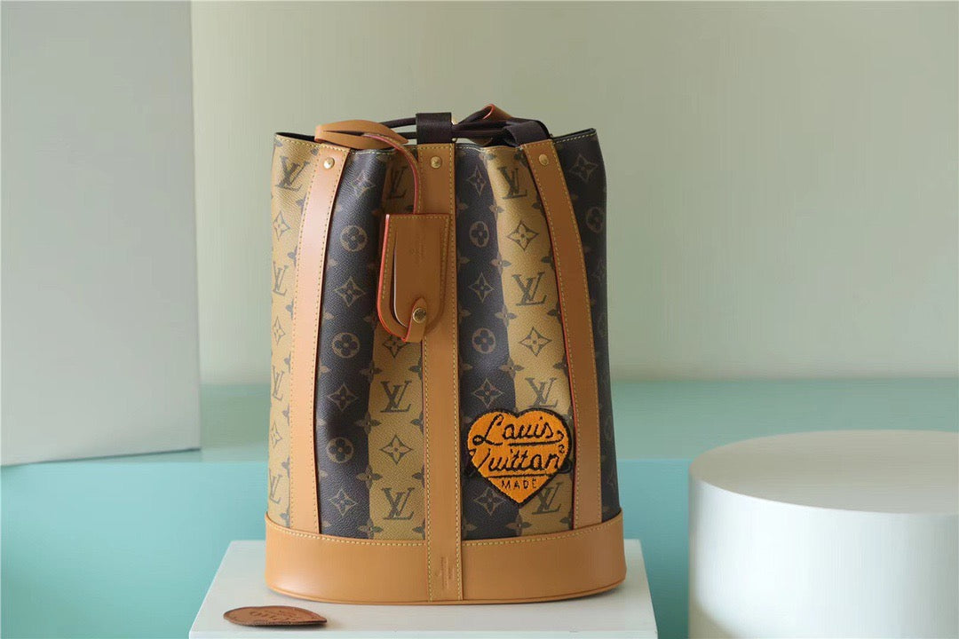 Louis Vuitton Randonee Messenger Monogram Stripes Brown For Men, Bags, Shoulder And Crossbody Bags 10.4in/26cm Louis Vuitton M45968