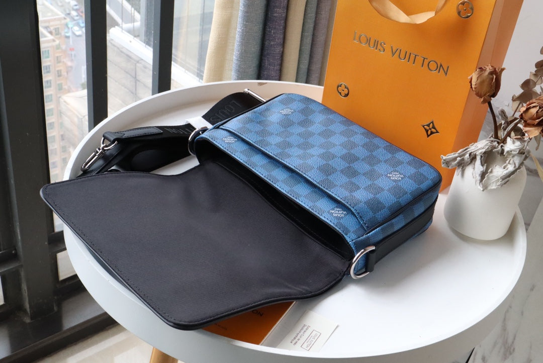 Louis Vuitton StuGLAMIo Messenger Damier Graphite Blue For Men, Bags, Shoulder And Crossbody Bags 9.3in/25.3cm Louis Vuitton N50026